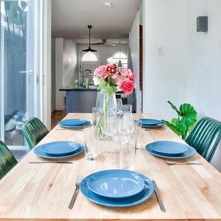 Astounding 3 Bedroom House Surry Hills 2 E-Bikes Included Sydney Kültér fotó